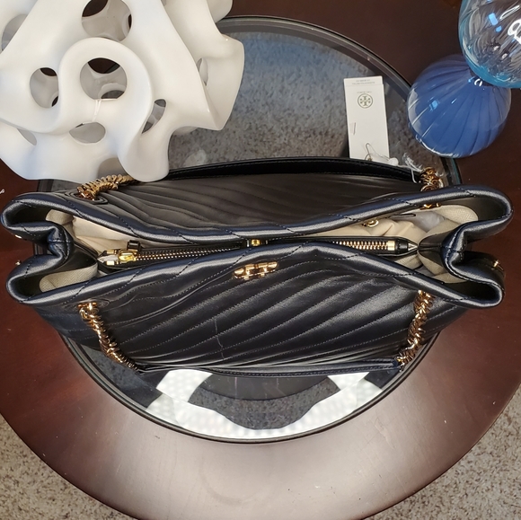 Tory Burch Kira Chevron Tote, Black - Picture 4 of 8